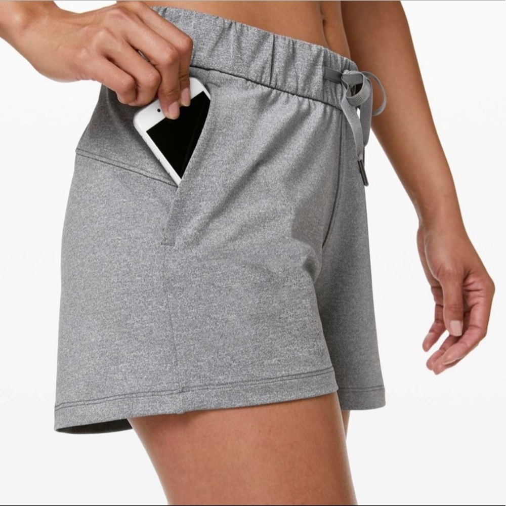 Lululemon On the Fly *luxe fabric shorts